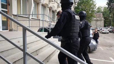 Scandal sexual în învățământul românesc! Profesor de biologie din Huedin arestat pentru hărțuire sexuală a elevelor