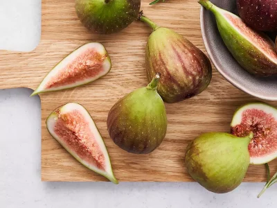 Pune 20 de frunze de smochin în apă clocotită. Efectul este uluitor și imediat.