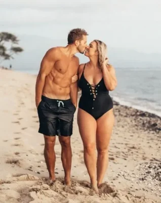 Soțul sexy și iubirea fără prejudecăți! Cum a închis o femeie cu forme gura haterilor de pe Instagram