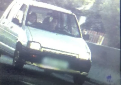 Șofer prins cu 104 km/h în localitate la volanul unui tico! Fără permis și cu pasageră în mașină!