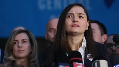Partidul Oamenilor Tineri, la un pas de colaps! Grupul parlamentar de la Senat, dizolvat după demisiile surpriză ale senatorilor