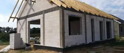 Casă la roșu pentru 35.000 de euro în 2025! Cum poți construi o locuință de 80 mp fără să dai o avere