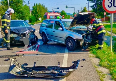Ultima oră: accident devastator pe DN73 la Schitu Golești – două mașini distruse, victime necunoscute!
