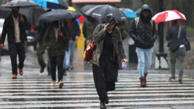 Alertă pentru Bucureșteni: Retrogradarea bruscă a temperaturilor cu 10 grade anunță toamna timpurie!