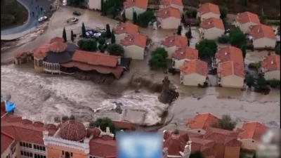 Furtunile puternice au devastat Bulgaria. Patru morţi şi staţiuni inundate, iar coşmarul e departe de final