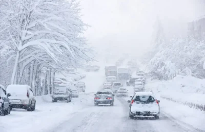 Cel mai puternic val de frig din ultimele decenii lovește România – temperaturi cu 15°C sub normal și ninsori timpurii!