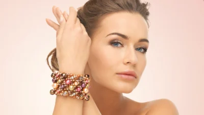 De ce greșesc bărbații când cumpără brățări? Cinci erori clasice și cum să nu devii „subiect de glumă”