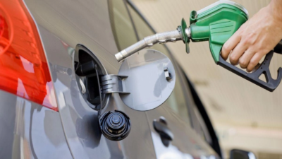 Lovitură la pompă pentru toți șoferii români! Prețurile au explodat azi, benzina a depășit pragul de 9 lei pe litru