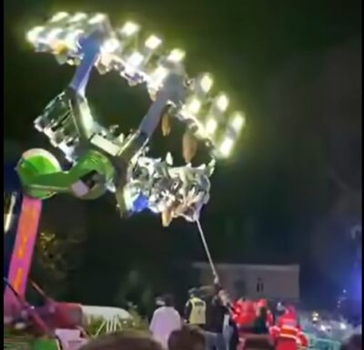 Zeci de tineri au rămas BLOCAȚI în carusel cu capul în jos timp de…