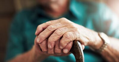 Milioane de PENSIONARI așteptau banii înainte de sărbători, însă plățile se fac abia în…