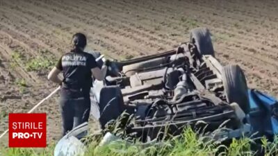 O familie cu patru copii s-a răsturnat cu mașina pe DN1. Un băiețel de 2 ani și-a pierdut viața