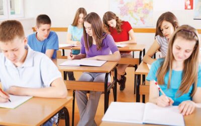 Veste uriașă pentru elevi și profesori! Se dau două zile libere de la stat în iunie. Calendarul oficial a fost publicat