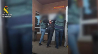 O româncă și-a ucis fostul iubit și a fugit cu actualul partener! Unde au fost prinși de polițiștii din Spania