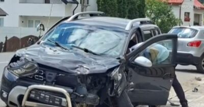Momentul în care o mașină intră în plin într-un grup de elevi! O fată a fost luată cu elicopterul SMURD