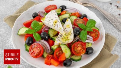 De ce nu iese salata grecească la fel ca în vacanță? Ingredientul secret și greșeala pe care toți o facem acasă