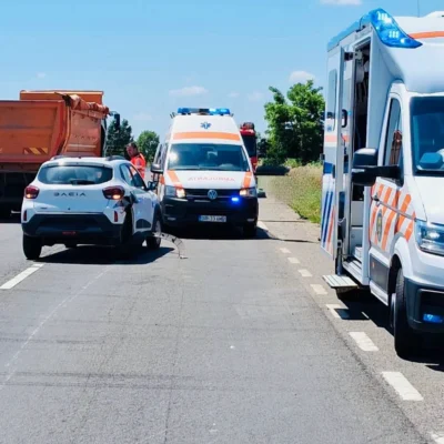 Haos pe șosea. Șase mașini implicate în două accidente simultane. Ce s-a întâmplat cu victimele