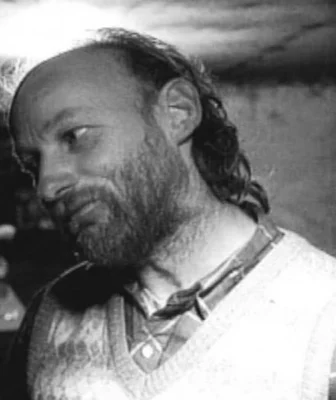 O femeie a scăpat cu viață dintr-un loc al groazei. Ce au descoperit anchetatorii la ferma unui bărbat după ce au fost alertați