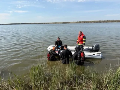 O tânără a plecat de acasă și nu s-a mai întors. Descoperirea șocantă făcută de turiști într-un lac din străinătate