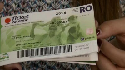 Greșeala uriașă care îi lasă pe români fără bani pe cardurile de vacanță! Ce trebuie să faci urgent ca să nu îi pierzi!