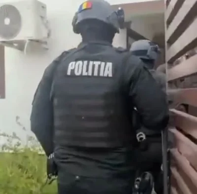 Scandal uriaș la Poșta Română. O angajată a falsificat zeci de semnături pentru a fura banii destinați pensiilor și alocațiilor