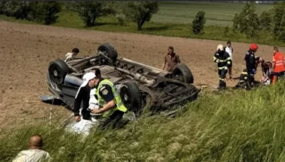 Tragedie pe șosea. Un copil a murit și alți opt oameni au ajuns la spital după o manevră fatală