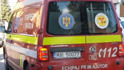 Tragedie pe șosea. Un tânăr a murit după ce a fost lovit de un autotren