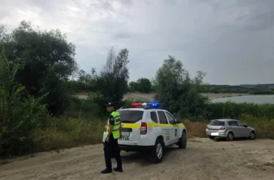 Descoperire șocantă într-un lac. Ce au găsit scafandrii ascuns în saci pe fundul apei