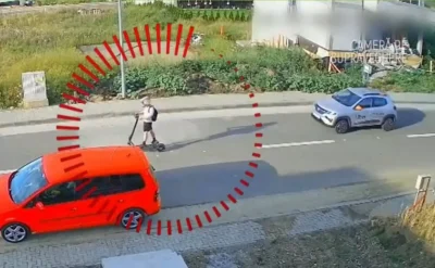Profesor de 51 de ani din Suceava, reținut după ce a lovit intenționat un copil pe trotinetă