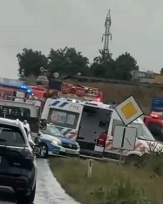 Tragedie pe șoseaua dintre Techirghiol și Agigea. O femeie de 40 de ani a murit după ce mașina ei s-a izbit de un TIR