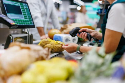 Fenomenul anxietății economice în rândul românilor. Cum ne afectează teama zilei de mâine și lupta pentru supraviețuire