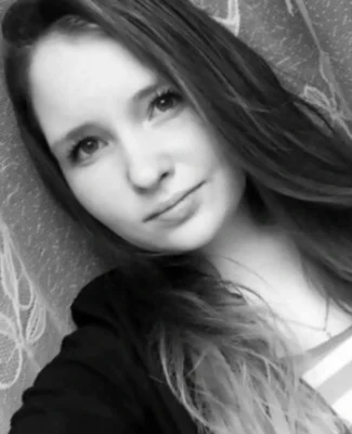 Adolescentă de 15 ani din Rusia, moartă intoxicată cu monoxid de carbon în mașina unui tânăr
