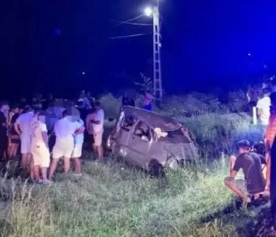 Tragedie rutieră în Dâmbovița. Cinci persoane au murit după ce un șofer fără permis a lovit trei pietoni și s-a răsturnat