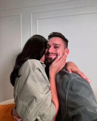 Detaliul din imaginea cu Vlad Gherman și Oana Moșneagu care a aprins imaginația fanilor