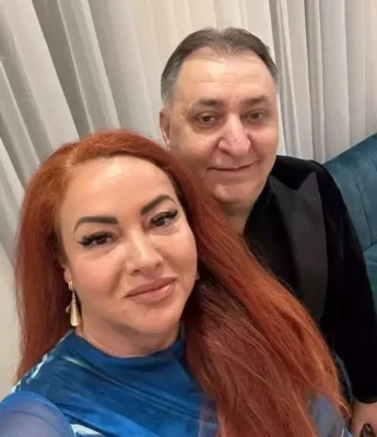 Scandal în familia lui Vali Vijelie. Soția manelistului, sunată în toiul nopții de o femeie care i-a spus că artistul e la hotel