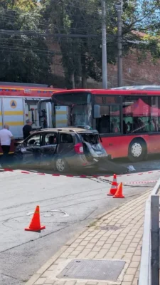 Accident grav la Mediaș. Un șofer băut a intrat cu autobuzul în 12 mașini și a activat Planul Roșu