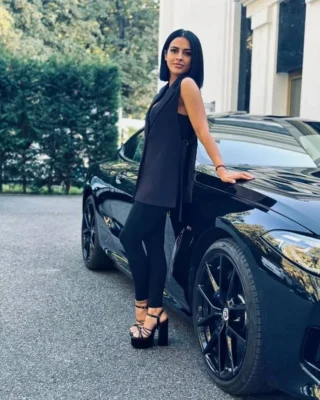 Ema Oprișan are un nou iubit. Fosta concurentă de la Insula Iubirii s-a afișat cu noul partener după divorțul de Răzvan Kovacs