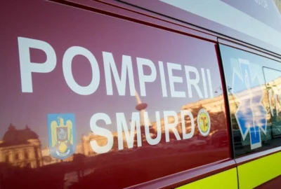 Accident pe Valea Prahovei. Un autocar cu peste cincizeci de pasageri și un autoturism s-au ciocnit pe DN 1