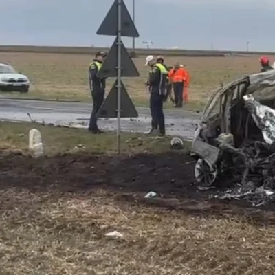 Accident mortal pe DN3 la Murfatlar. Un șofer a murit carbonizat după ce mașina sa a intrat în coliziune cu un TIR