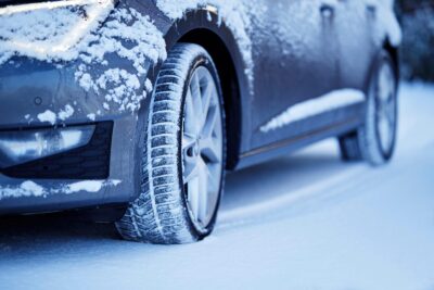 Când se pun anvelopele de iarnă. Adevărata regulă din lege ignorată în…