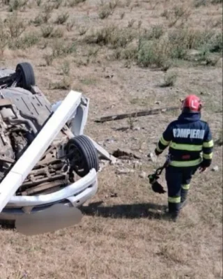 ACUM! Accident CUMPLIT: o mamă și cei doi copii au…