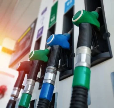 Prețurile la carburanți trec de 10 lei pe litru! Unde se găsesc cele mai ieftine benzină, motorină și GPL