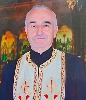 DOLIU URIAȘ în biserică! A MURIT părintele Mihai Băzăvan! Credincioșii sunt în LACRIMI!