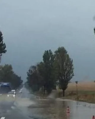 ULTIMĂ ORĂ! COD GALBEN de ploi în șapte județe și București! Avertismentul DSU