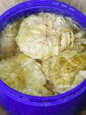 SECRETUL pentru VARZĂ MURATĂ fără floare! Pașii esențiali ca să rămână crocantă