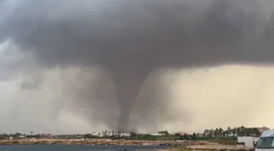 Două tornade lovesc Sicilia. O școală cu 273 de elevi, distrusă complet